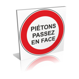 Piétons passez en face