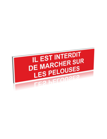 Il est interdit de marcher sur les pelouses