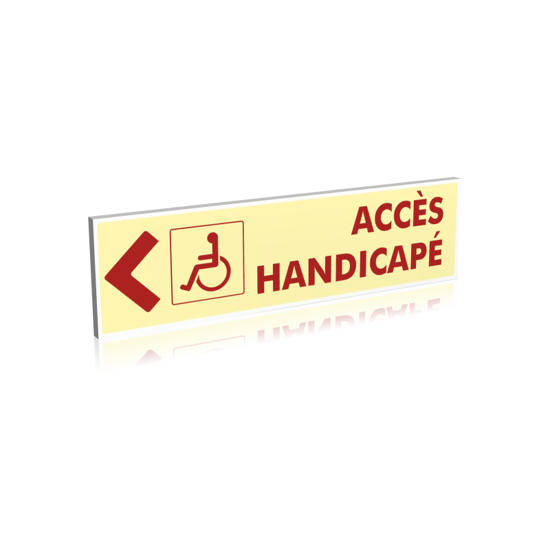 Entrée Accès handicapé gauche Entrée Accès handicapé gauche