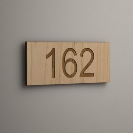 Numéro en bois
