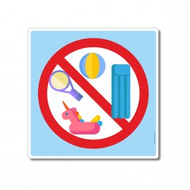 Bouées, matelas et autres objets interdits sur la piscine
