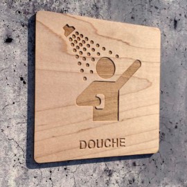 Signalétique en bois gravure douches hommes et dames