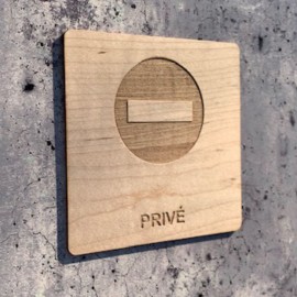 signalétique en bois privé interdit
