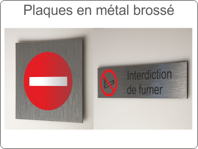 Plaques en métal brossé